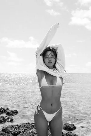 Lily Chee / LilyChee nude photo #0093