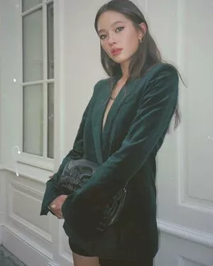 Lily Chee / LilyChee nude photo #0126