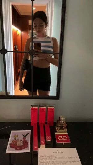 Lily Chee / LilyChee nude photo #0127