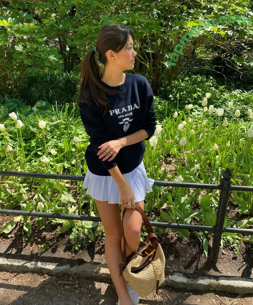 Lily Chee nude photo #0021 (LilyChee)