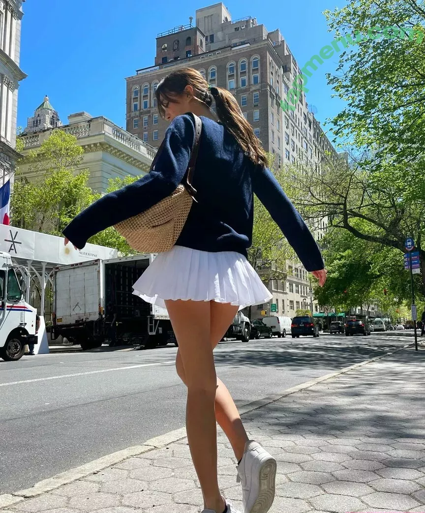 Lily Chee nude photo #0025 (LilyChee)