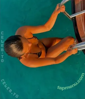 Lily Chee / LilyChee nude photo #1177