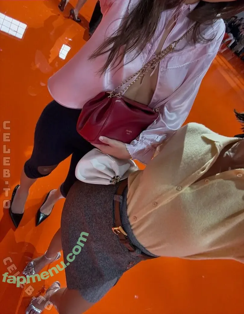 Lily Chee nude photo #1171 (LilyChee)