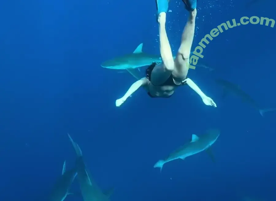 Lily Chee nude photo #1210 (LilyChee)