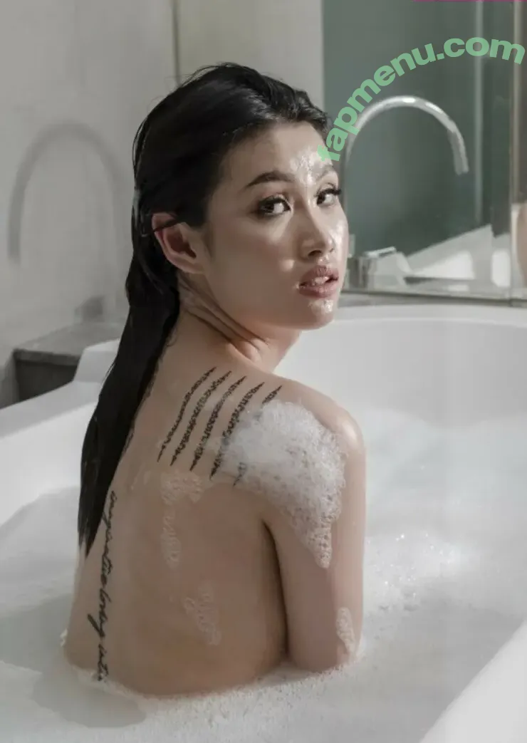 Lily Chong nude photo #0036 (lily1308 / thismustbelily)