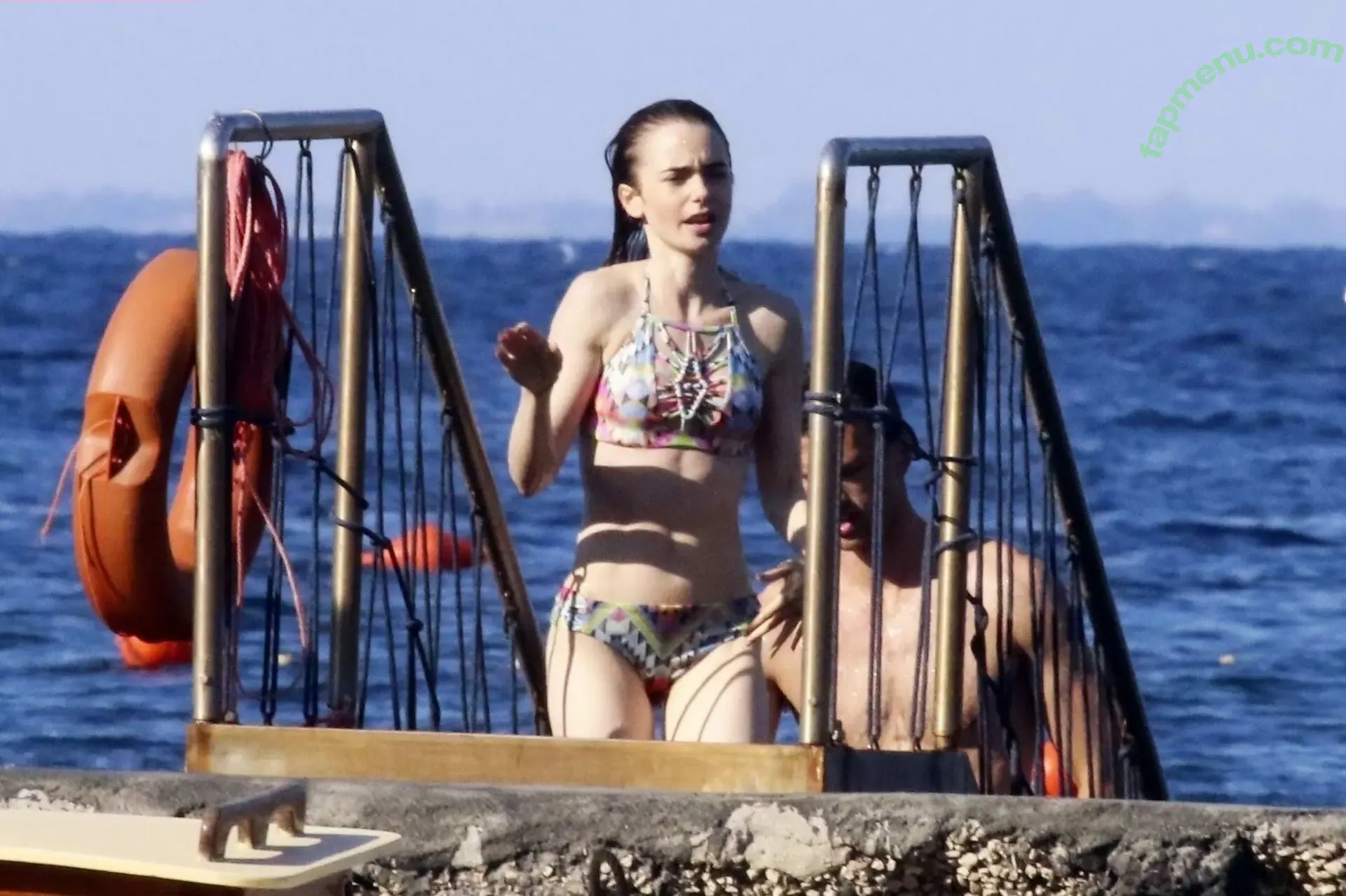 Lily Collins nude photo #1180 (lilyjcollins)