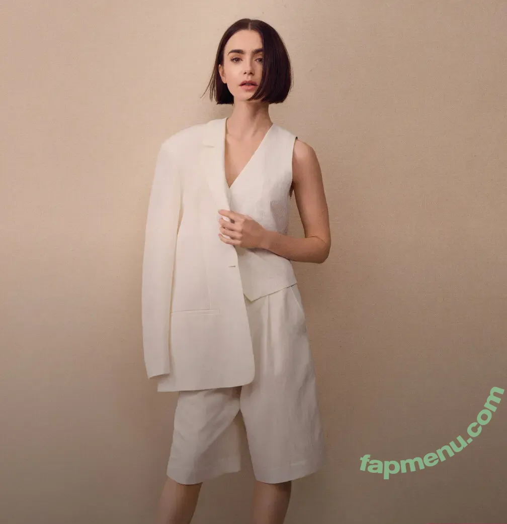 Lily Collins nude photo #1203 (lily_collins / lilyjcollins)