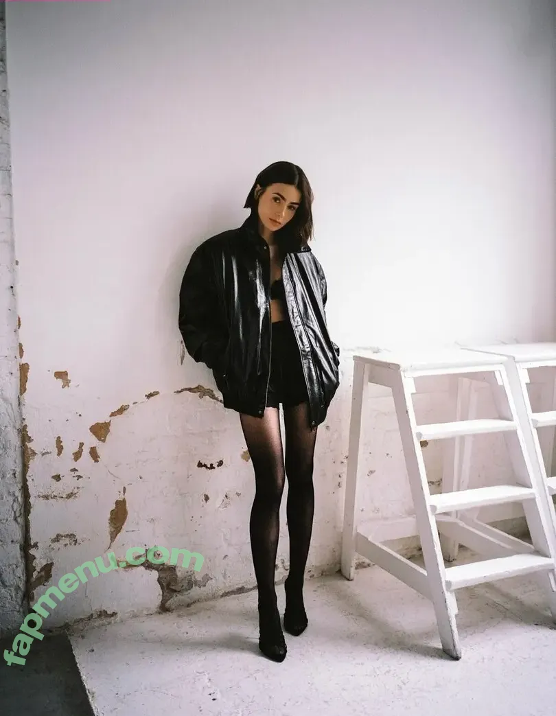 Lily Collins nude photo #1309 (lily_collins / lilyjcollins)