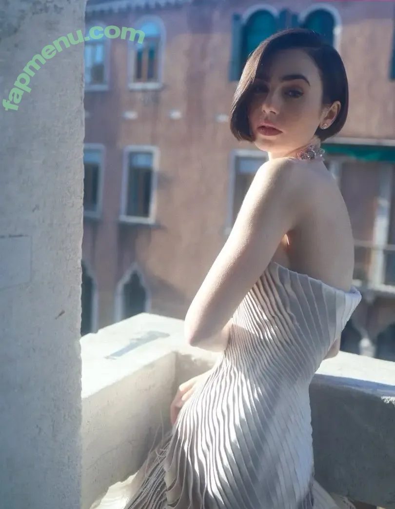 Lily Collins nude photo #1340 (lily_collins / lilyjcollins)