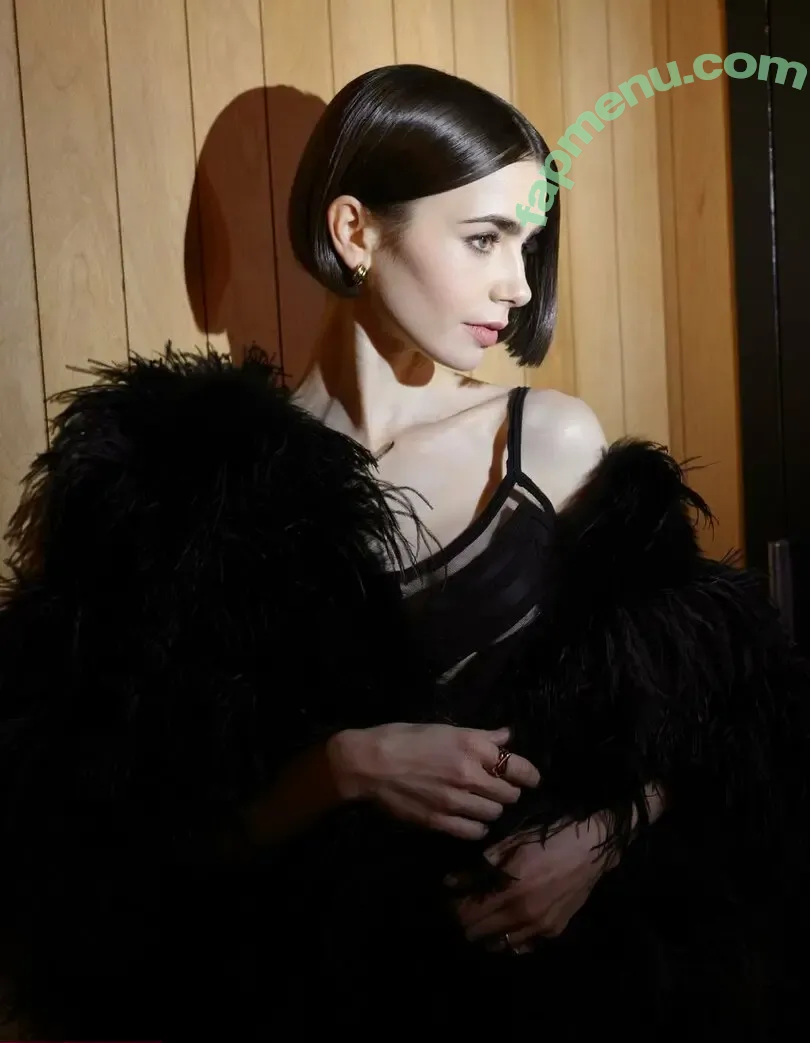 Lily Collins nude photo #1360 (lily_collins / lilyjcollins)