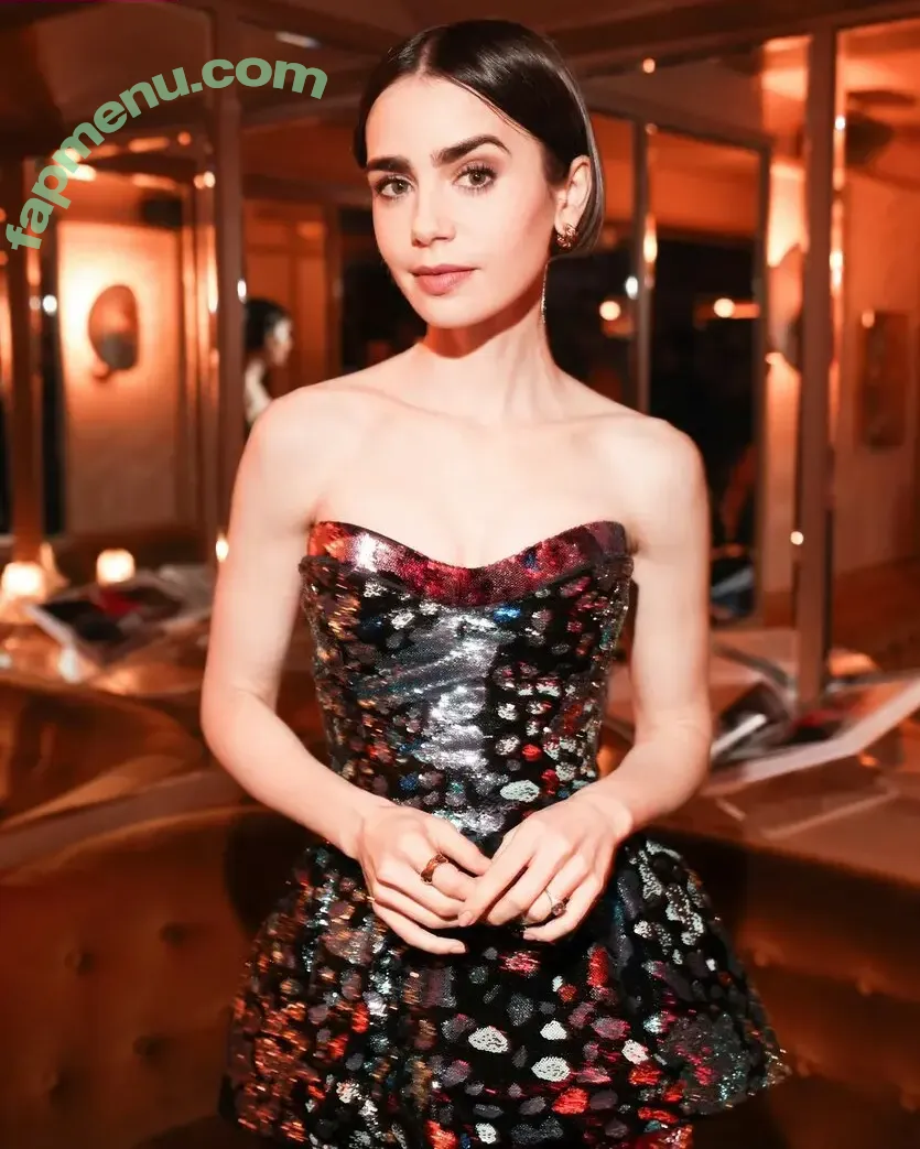 Lily Collins nude photo #1384 (lily_collins / lilyjcollins)