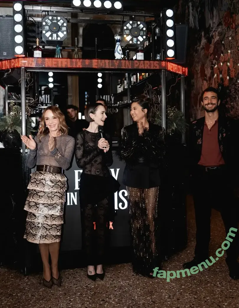 Lily Collins nude photo #1410 (lily_collins / lilyjcollins)