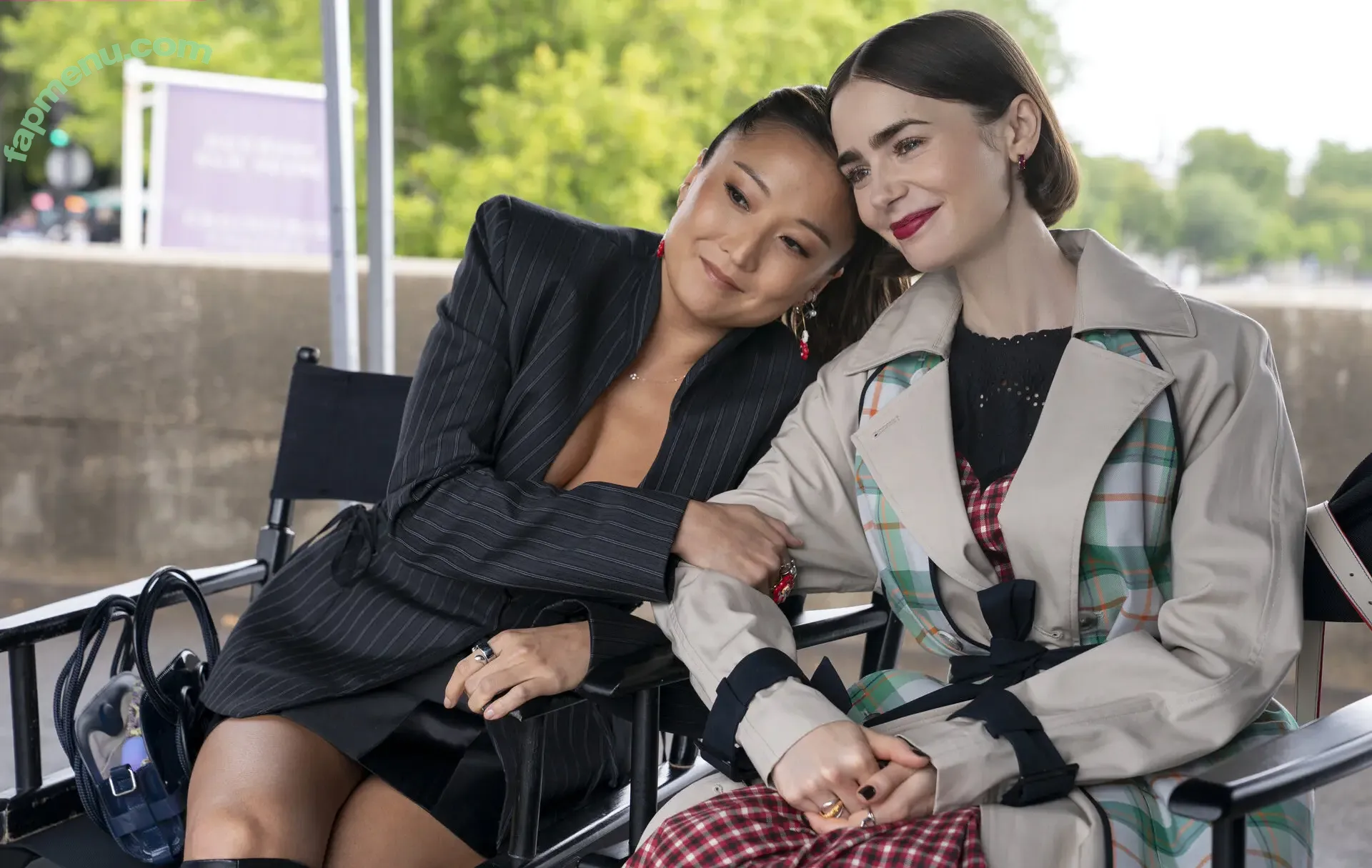 Lily Collins nude photo #1429 (lily_collins / lilyjcollins)