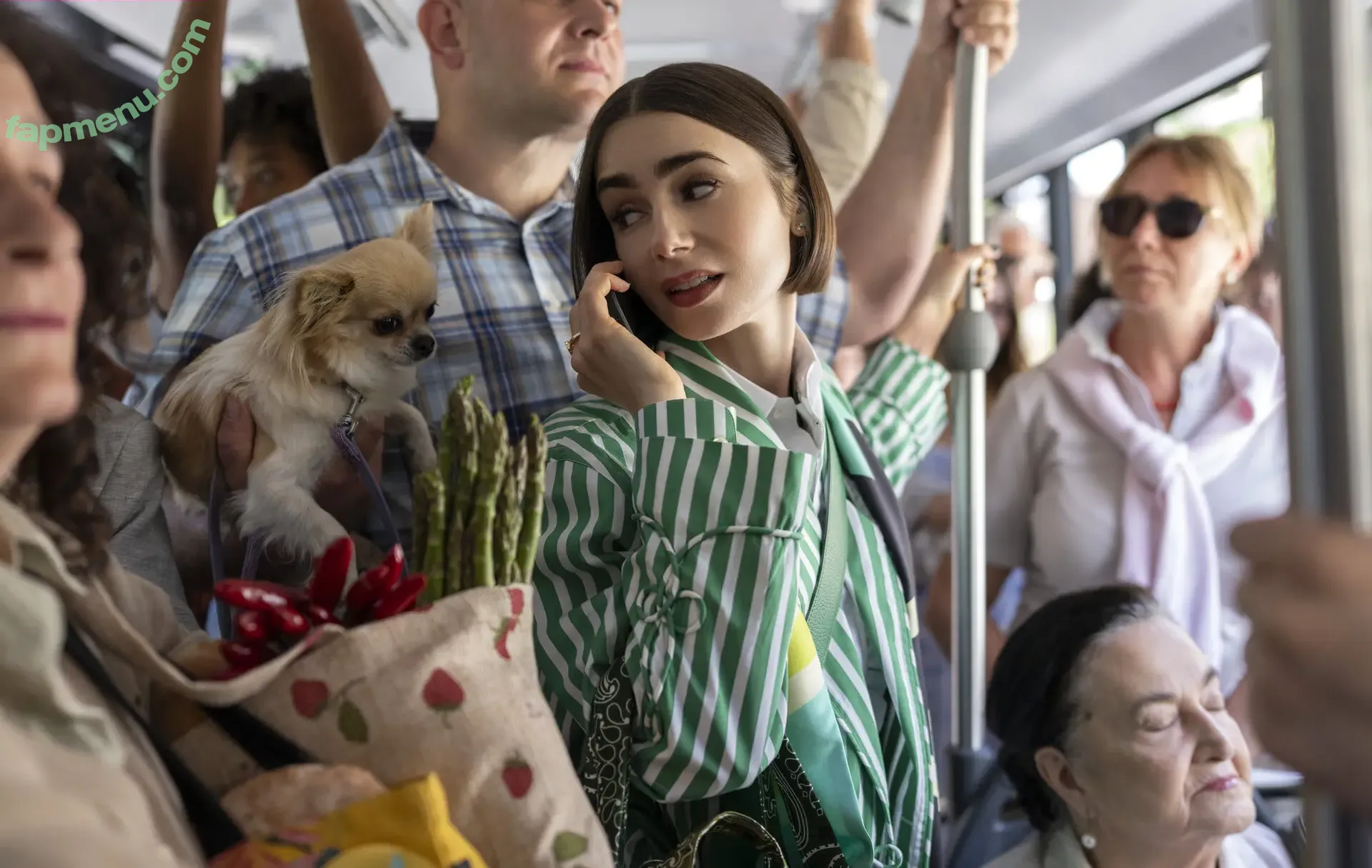 Lily Collins nude photo #1437 (lily_collins / lilyjcollins)