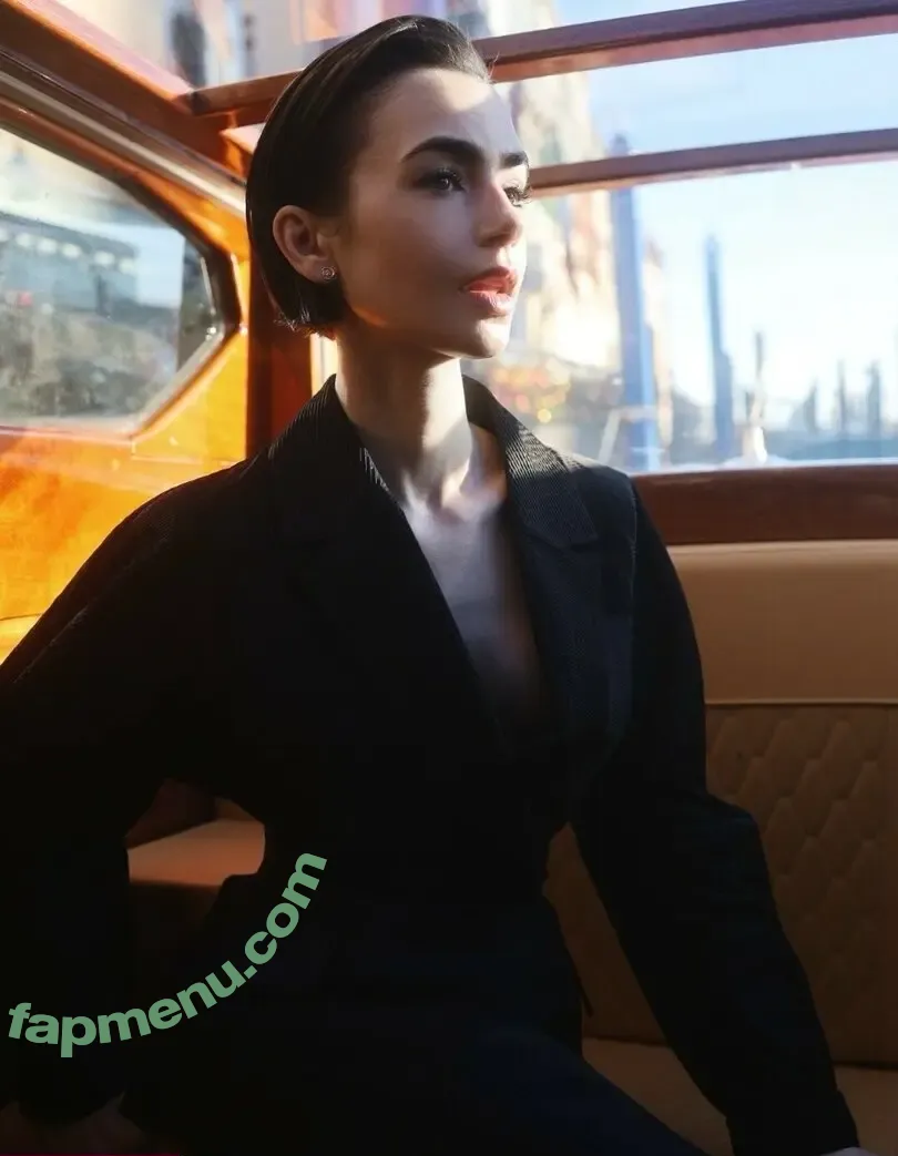 Lily Collins nude photo #1447 (lily_collins / lilyjcollins)