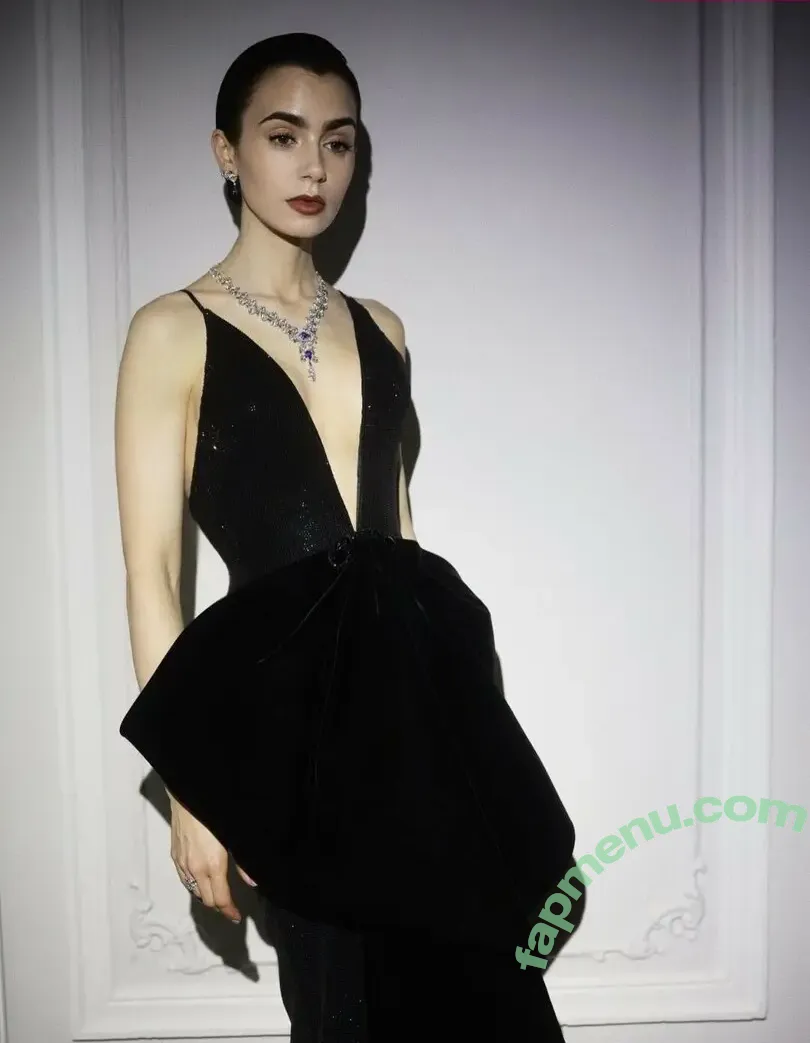 Lily Collins nude photo #1457 (lily_collins / lilyjcollins)