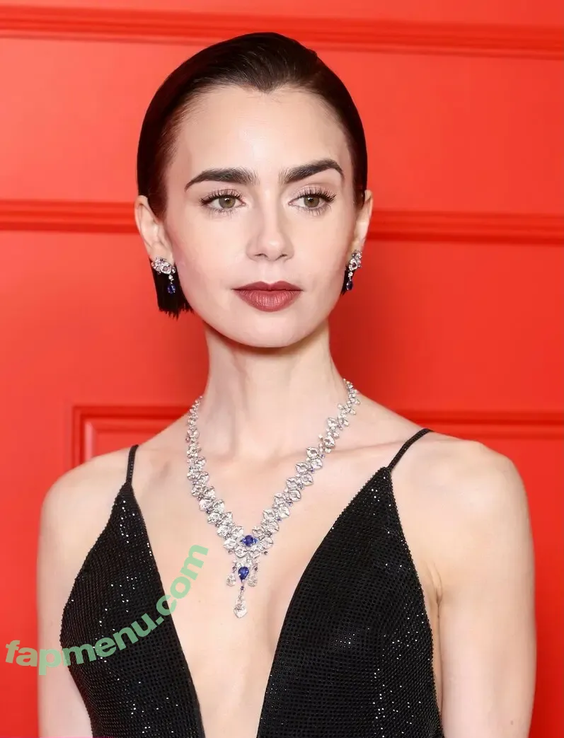 Lily Collins nude photo #1460 (lily_collins / lilyjcollins)