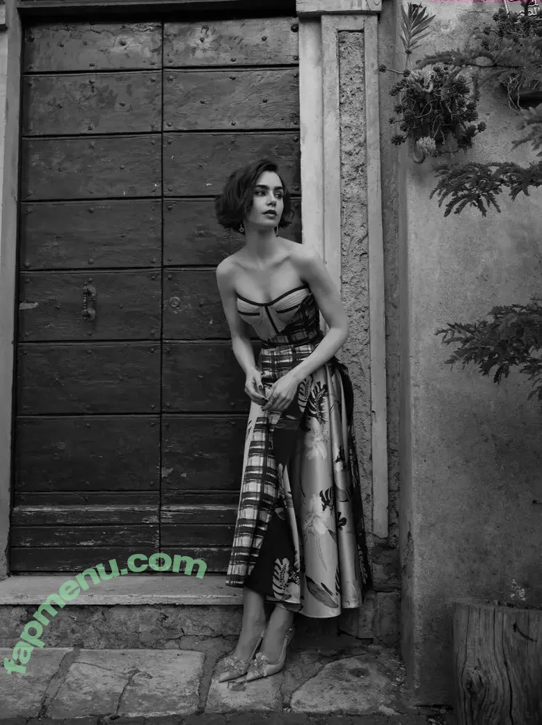 Lily Collins nude photo #1487 (lily_collins / lilyjcollins)