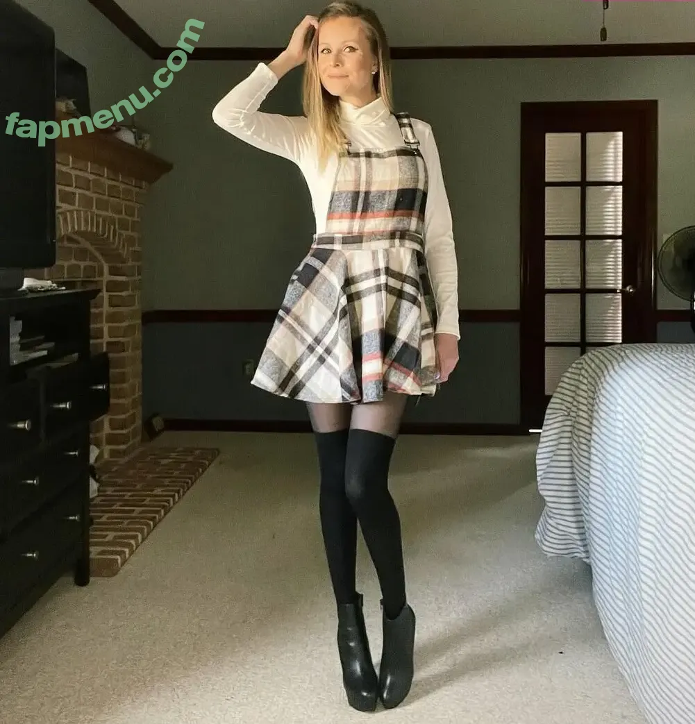 Lily Devyne nude photo #0006 (lilydevyne)