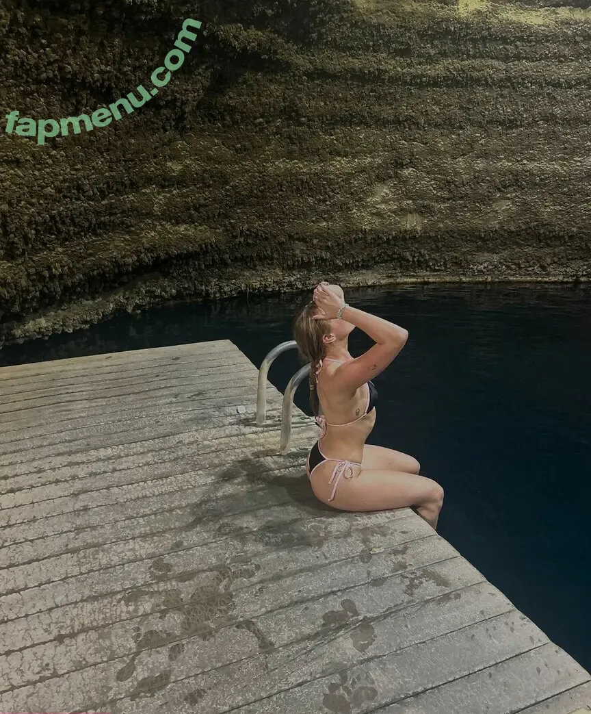 Lily Farrar nude photo #0015 (Yeehawlily / lilymfarrar / lilymorgan22 / will.werq.for.ranch)