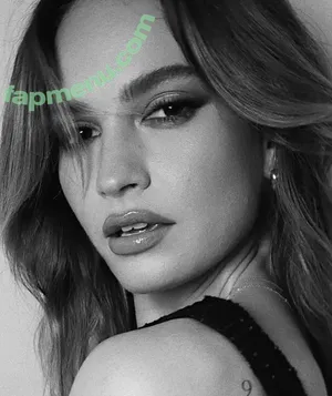 Lily James / lillyjames / lilyjamesofficial nude photo #1435