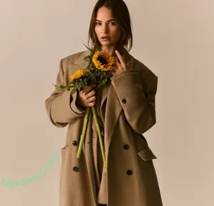 Lily James / lillyjames / lilyjamesofficial nude photo #1548