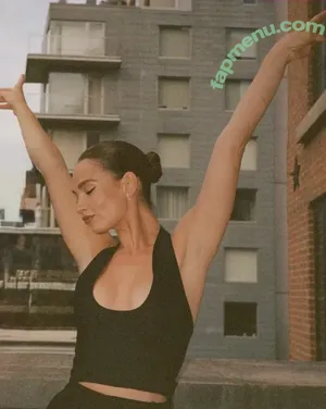 Lily James / lillyjames / lilyjamesofficial nude photo #1628