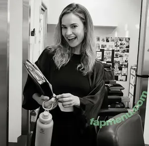 Lily James / lillyjames / lilyjamesofficial nude photo #1631
