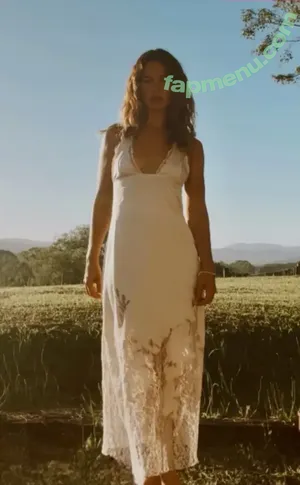 Lily James / lillyjames / lilyjamesofficial nude photo #1667