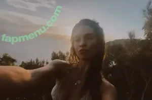 Lily James / LilyCJames / lillyjames / lilyjamesofficial nude photo #1692