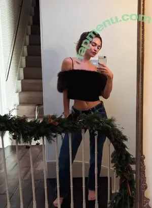 Lily James / LilyCJames / lillyjames / lilyjamesofficial nude photo #1702