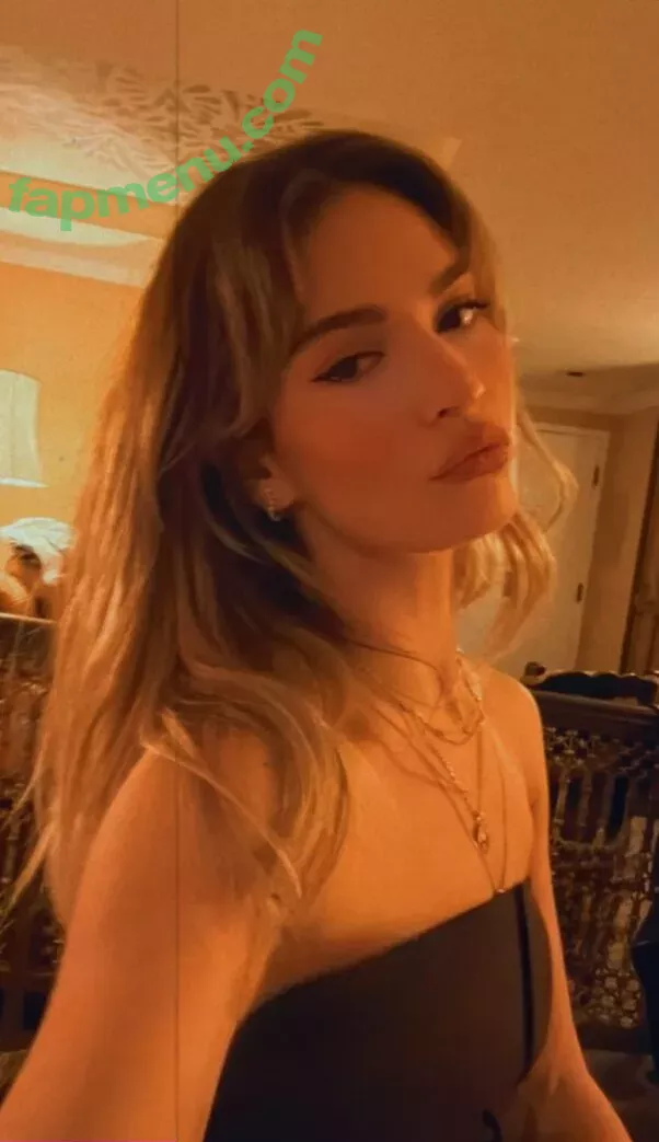 Lily James nude photo #1076 (lillyjames / lilyjamesofficial)