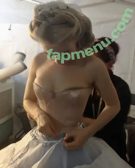 Lily James nude photo #1164 (lillyjames / lilyjamesofficial)