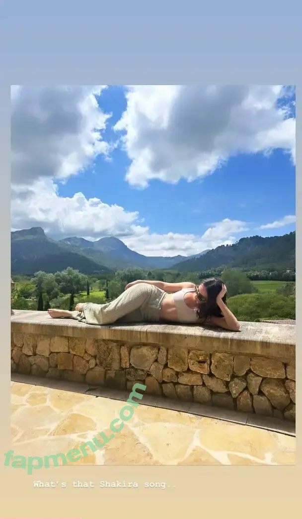 Lily James nude photo #1347 (lillyjames / lilyjamesofficial)