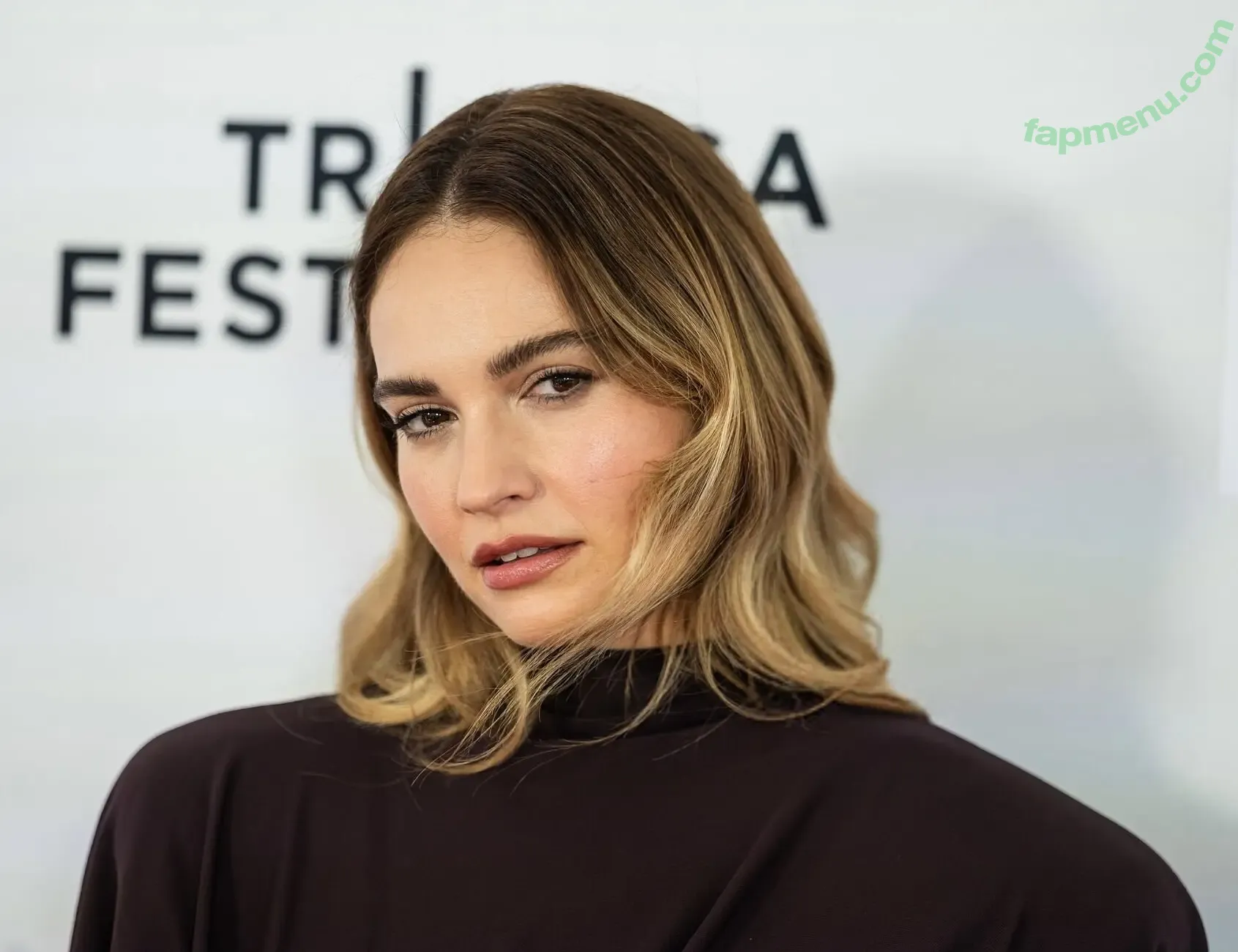 Lily James nude photo #1420 (lillyjames / lilyjamesofficial)