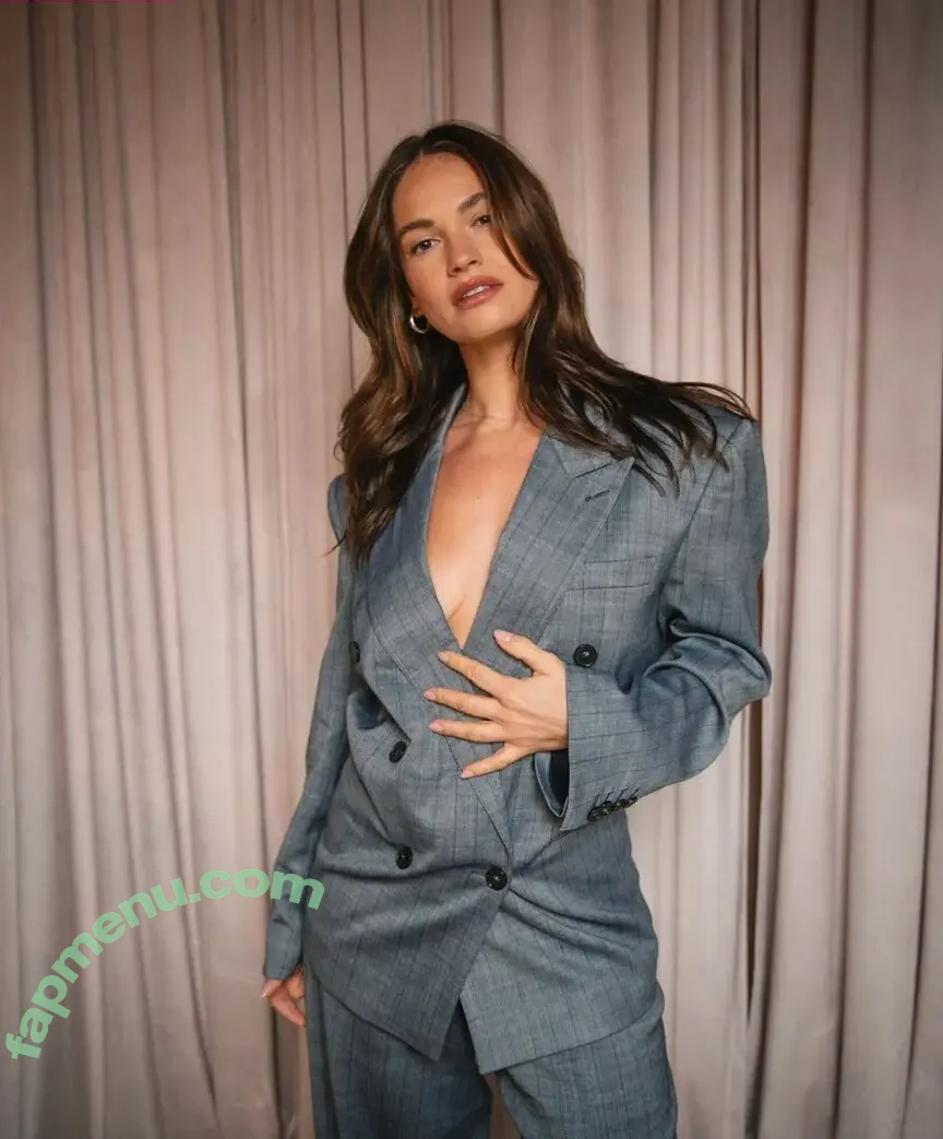 Lily James nude photo #1529 (LilyCJames / lillyjames / lilyjamesofficial)