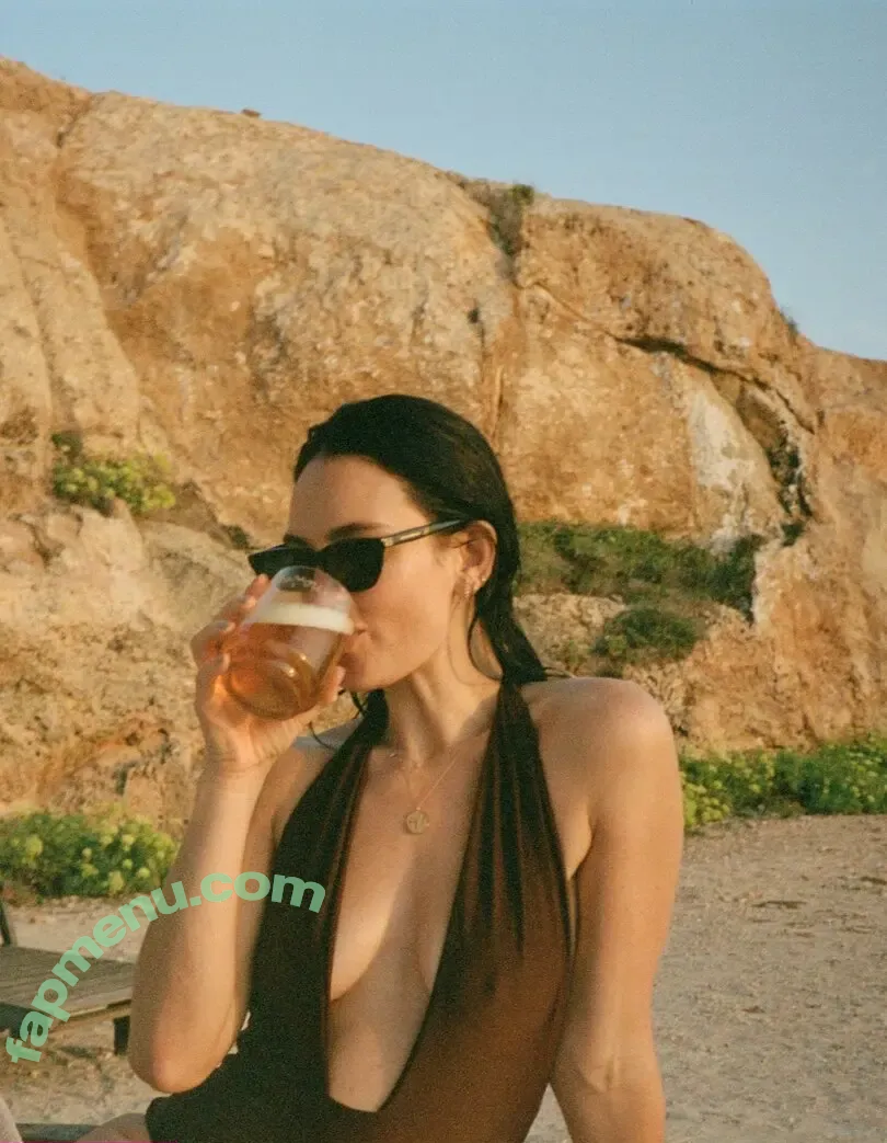 Lily James nude photo #1554 (lillyjames / lilyjamesofficial)