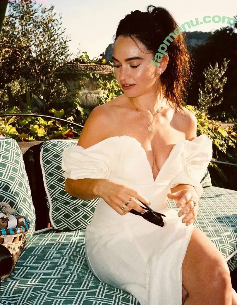 Lily James nude photo #1558 (lillyjames / lilyjamesofficial)