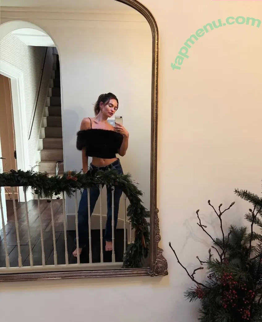 Lily James nude photo #1697 (LilyCJames / lillyjames / lilyjamesofficial)