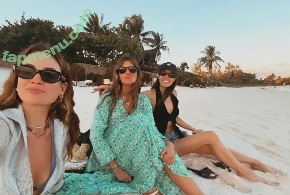 Lily James nude photo #1722 (LilyCJames / lillyjames / lilyjamesofficial)