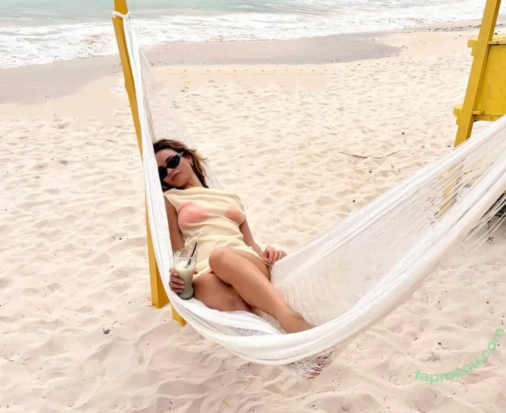 Lily James nude photo #1725 (LilyCJames / lillyjames / lilyjamesofficial)