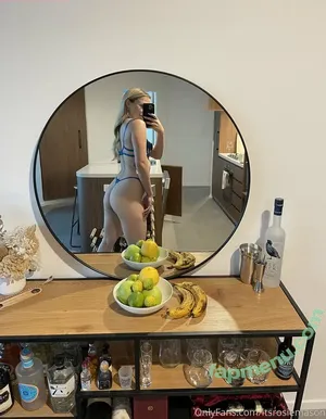 Lily Lawson / itslilylawson / lilylawsonaus nude photo #0119