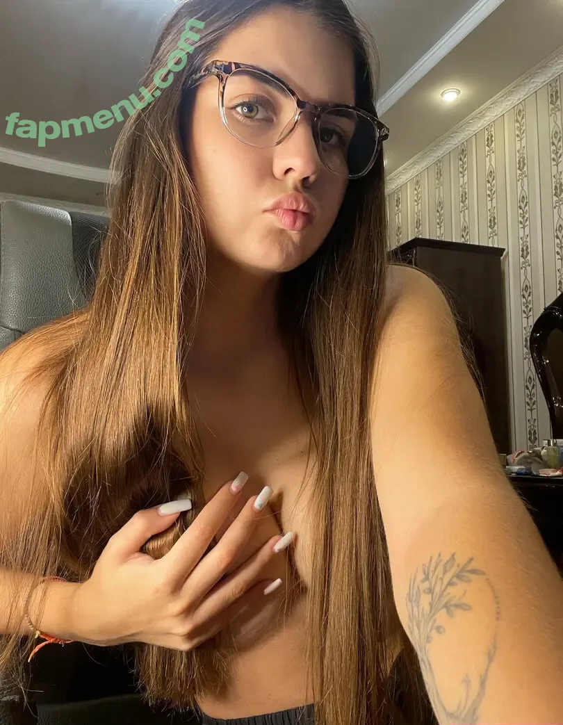 lily.loo nude photo #0023 (lily.loo)