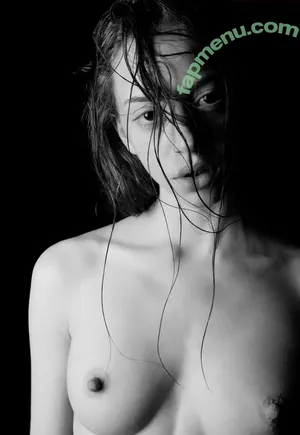 Lily Newmark / lilymark_ nude photo #0022