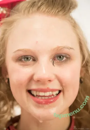 Lily Rader / Lilyrader / lilyraderofficial nude photo #0422