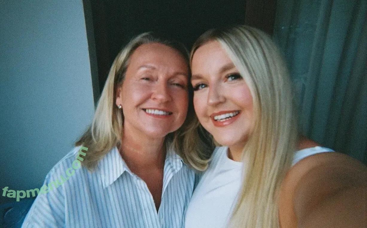 Lily Ramsey nude photo #0013 (ramseylily)