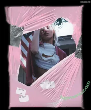Lily-Rose Depp / Lily Rose Depp / lilyrose_depp / lilyrosemeldepp nude photo #0010
