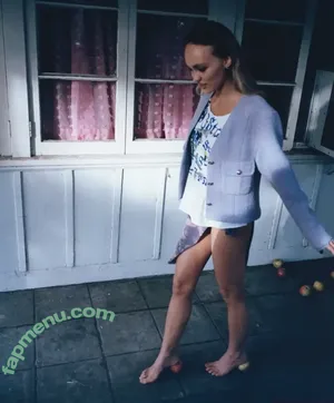 Lily-Rose Depp / Lily Rose Depp / lilyrose_depp / lilyrosemeldepp nude photo #0052
