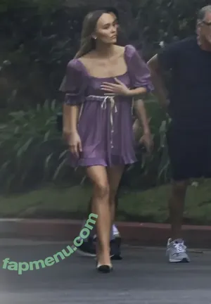 Lily-Rose Depp / Lily Rose Depp / lilyrose_depp / lilyrosemeldepp nude photo #0069
