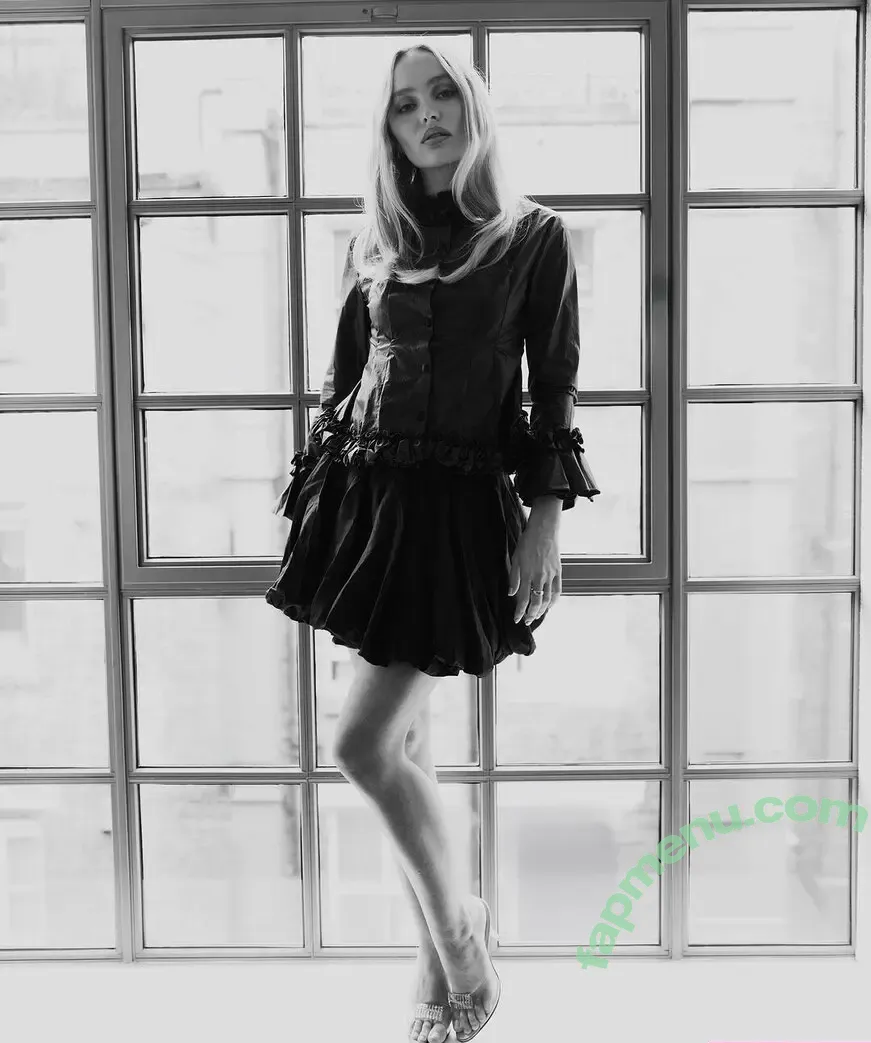 Lily-Rose Depp nude photo #0058 (Lily Rose Depp / lilyrose_depp / lilyrosemeldepp)